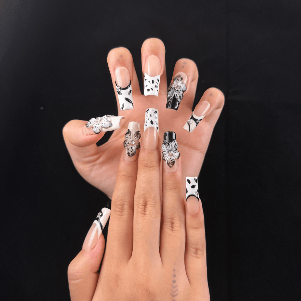 02 - Noah-UlightBlack and white long square press on nails with rhinestones